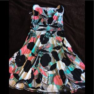 Dress Barn Knee length floral casual summer dress